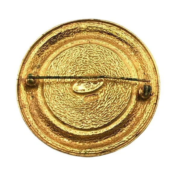 CHANEL Gold Brooch - Picture 5 of 11